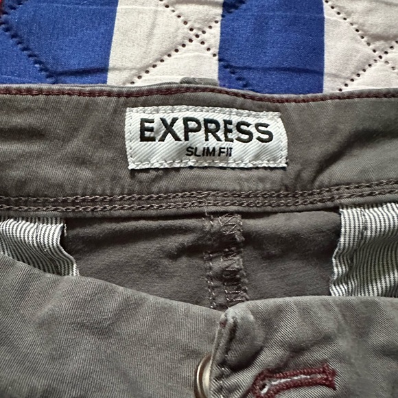 Express - Picture 3 of 7